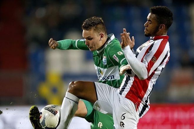 小孩哥们穿 小孩哥们穿