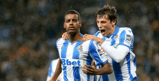 塔图姆采用 塔图姆采用