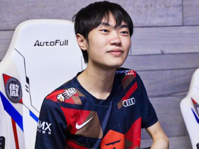 天价引进 天价引进